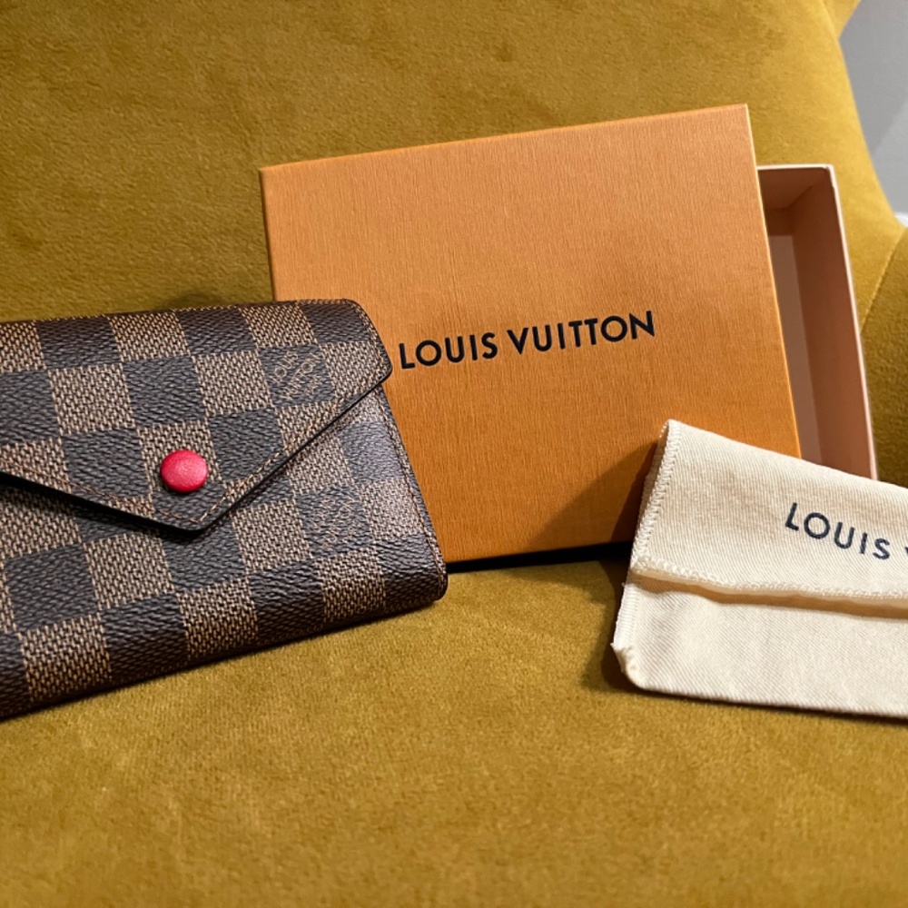 Authentic LOUIS VUITTON Victorine Damier Ebene Canvas compact wallet - Picture 2 of 11